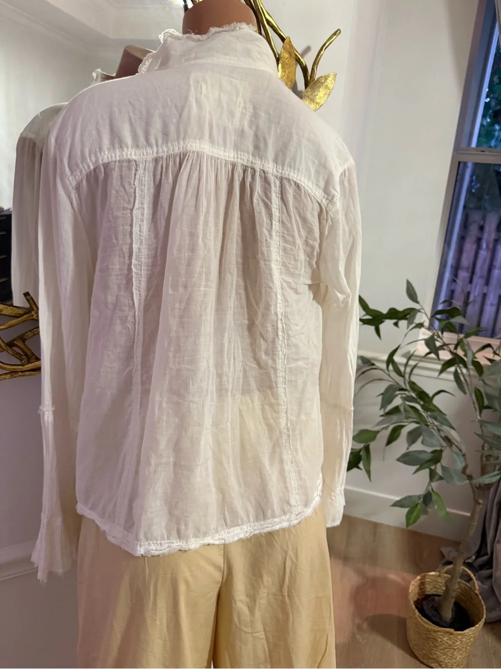 FREE PEOPLE | we the free | White Ruffled V-Neck Blouse - Picture 12 of 13